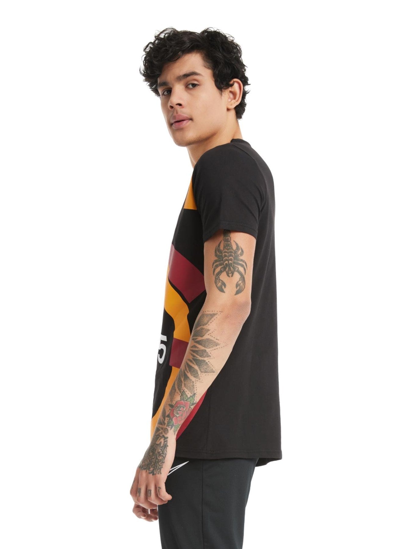 Galatasaray Lisanslı Siyah Büyük Logolu T-Shirt