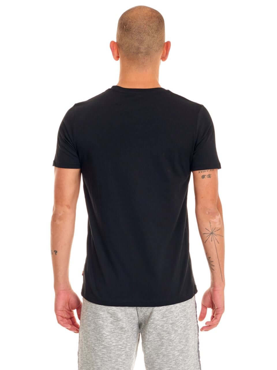 Galatasaray Forma 22 Vazgeçmeyenlerin Zaferi Erkek Siyah T-shirt